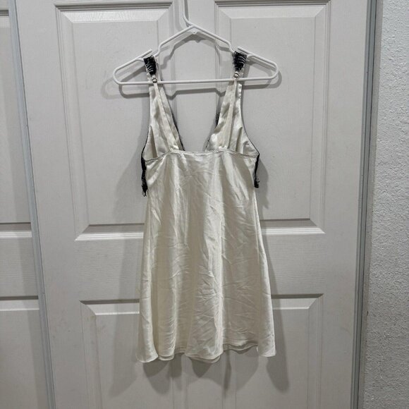 Flora Nikrooz Collection Charmeuse Chemise‎ Slip Nightgown Black Lace Xsmall Xs - Picture 2 of 6